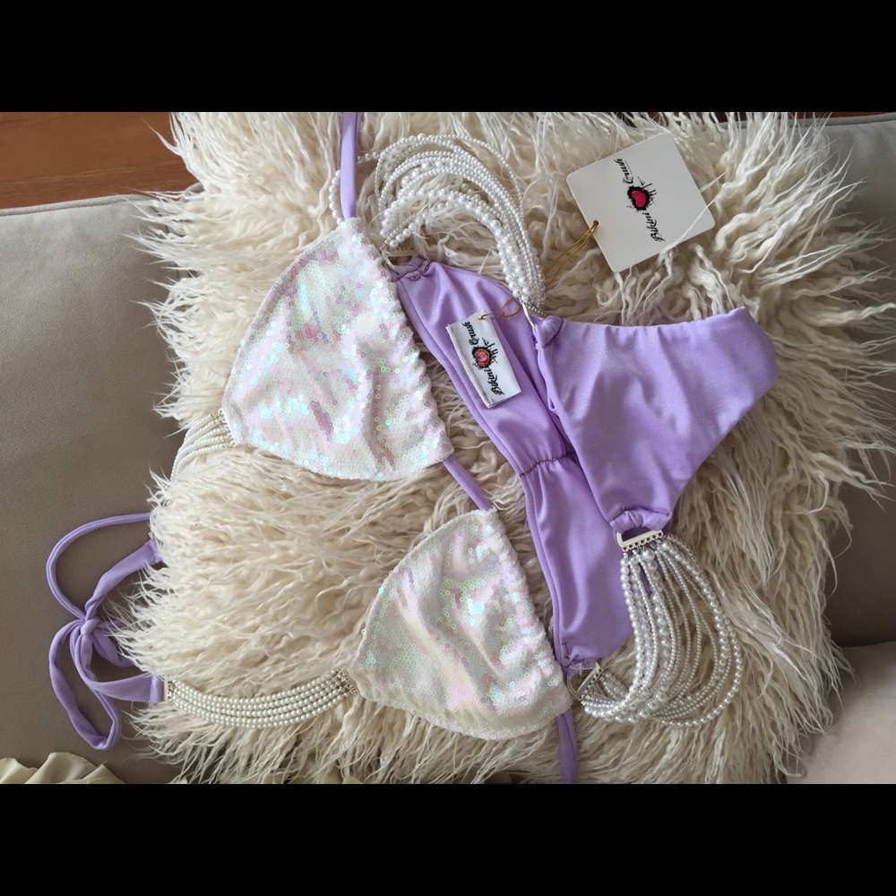 Custom made bikini - Picture 4 of 8